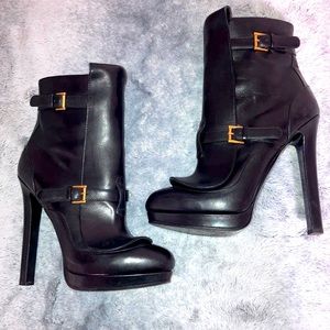 🌟Host Pick🌟Alexander McQueen Double Buckle Booties